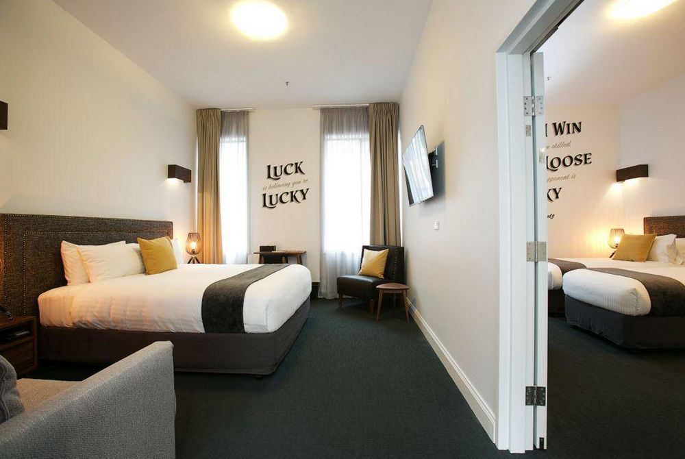 The Lucky Hotel Newcastle Eksteriør bilde