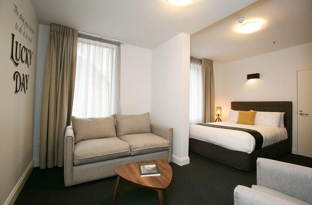 The Lucky Hotel Newcastle Eksteriør bilde