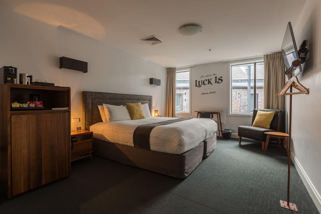 The Lucky Hotel Newcastle Eksteriør bilde