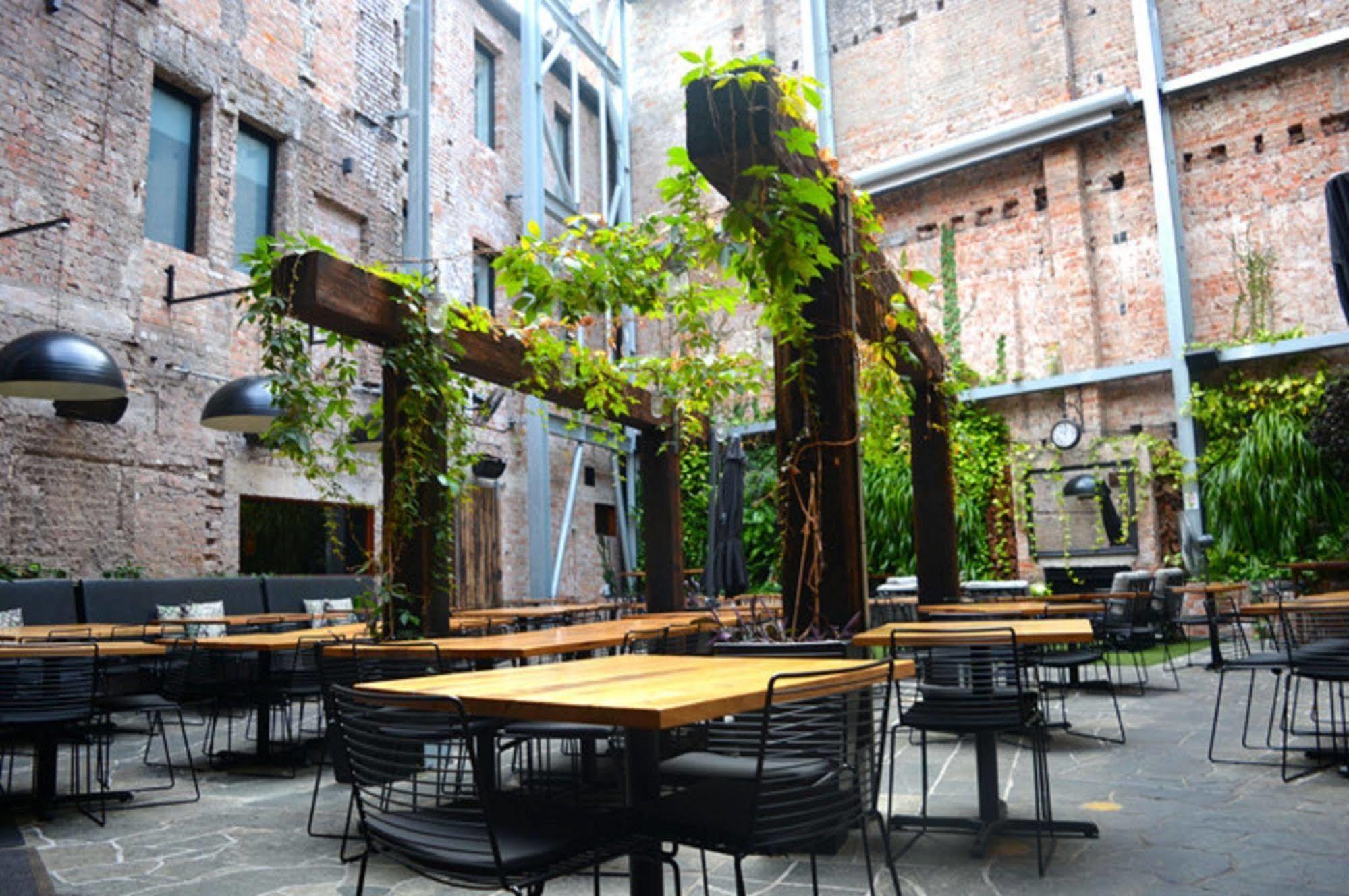 The Lucky Hotel Newcastle Eksteriør bilde